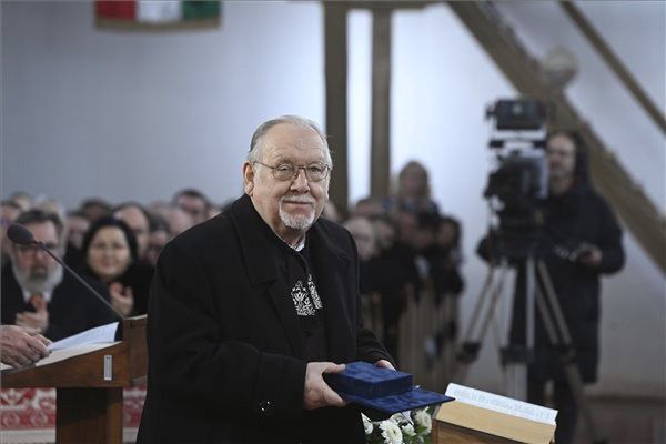 Kölcsey-emlékplakettet kapott Debrecen díszpolgára