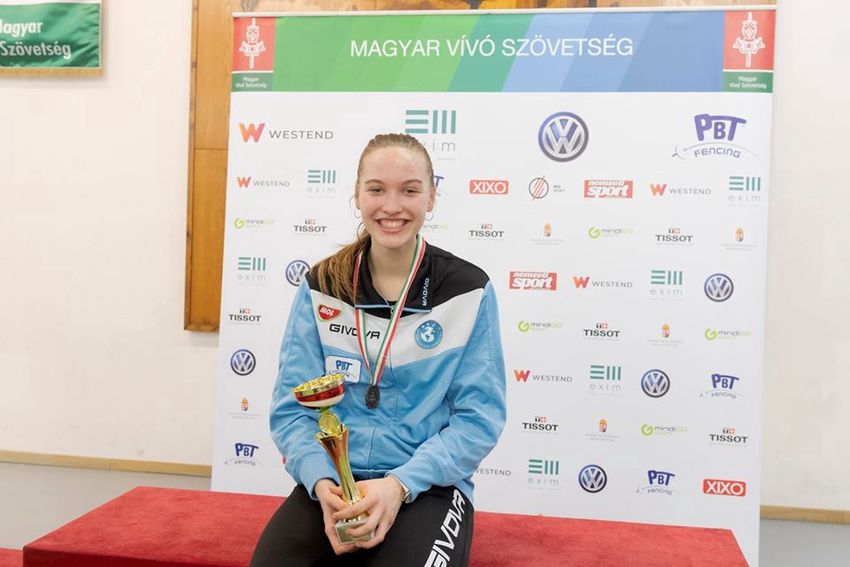 A debreceni kardtündér megvédte junior magyar bajnoki címét