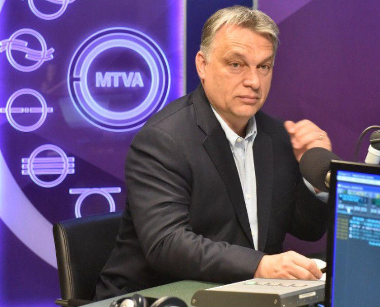 Orbán sokkot kapott