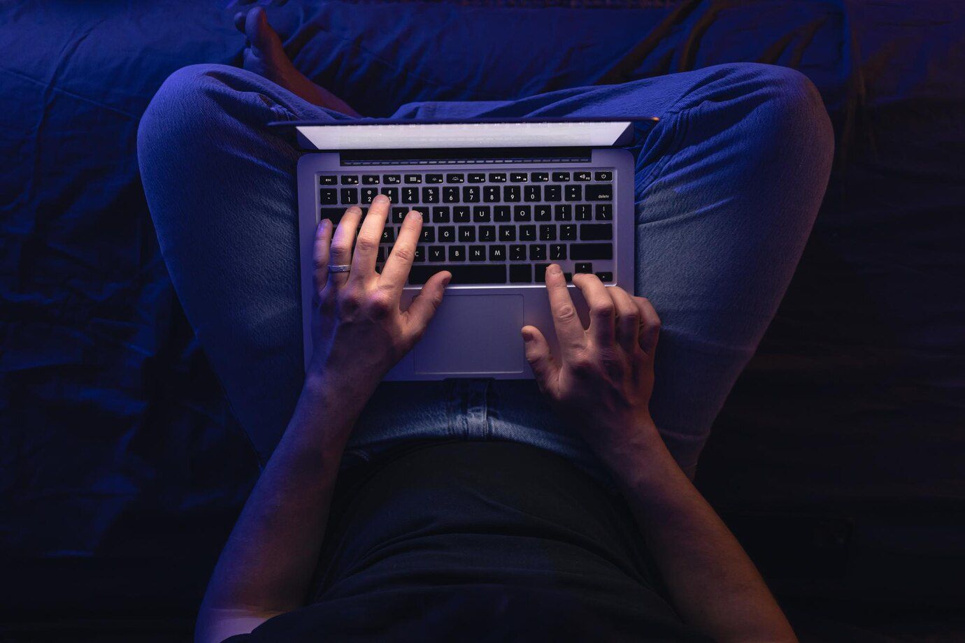 Gyermekpornográf videókat tárolt a megyaszói férfi Gyermekpornográf videókat tárolt a megyaszói férfi