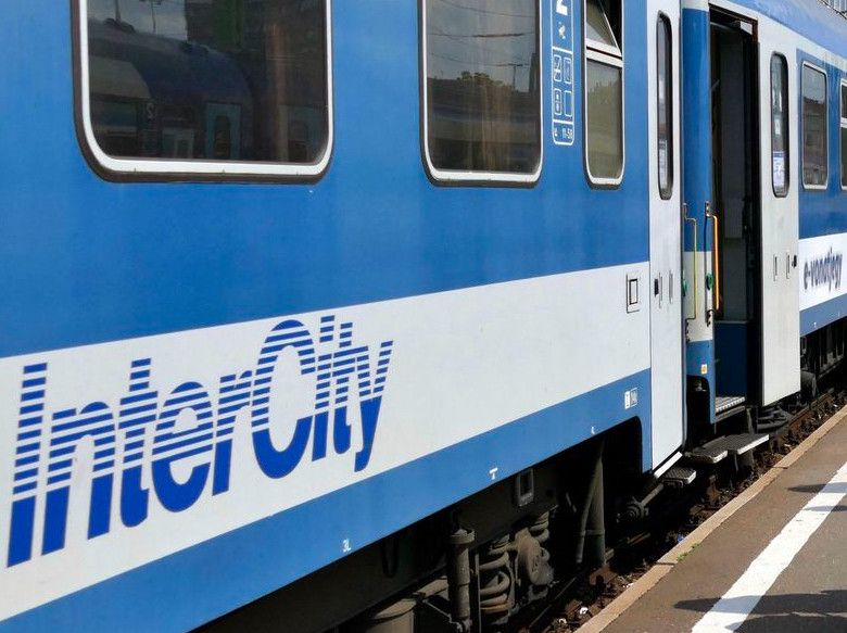 Túl gyorsan ment az InterCity; három ember megsérült Debrecenben