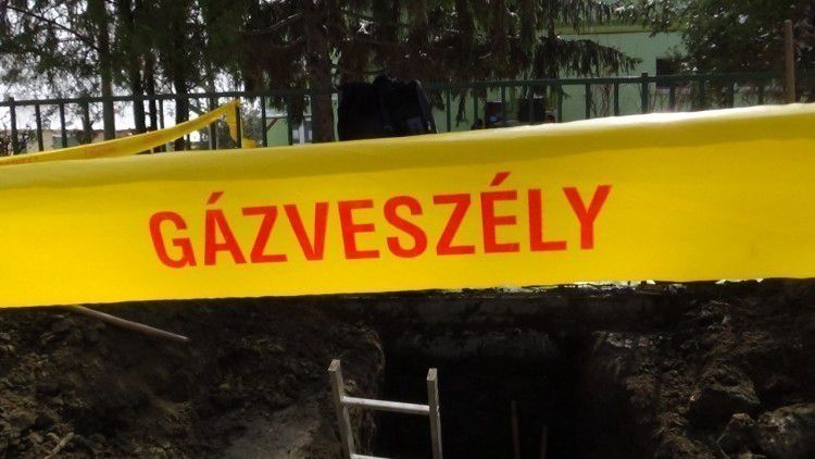 Három balkányi ház lakóit arra kérték, zárkózzanak be