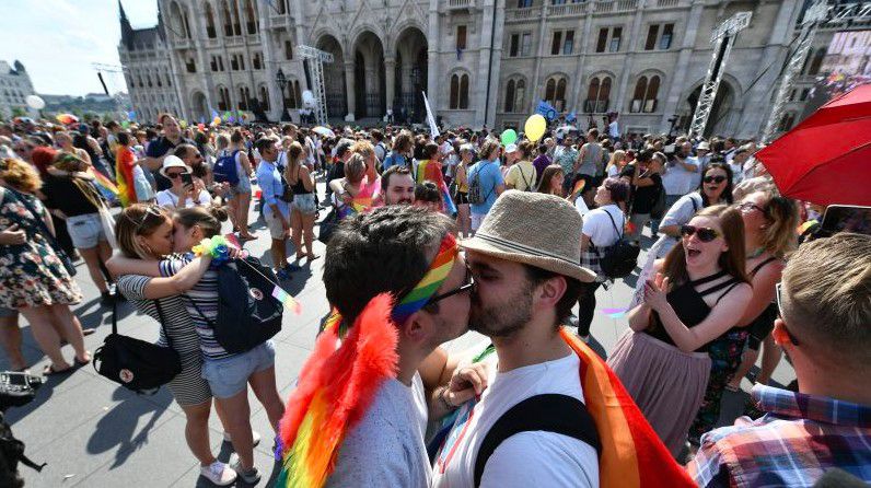 A Pride betiltása: benyújtották a törvényjavaslatot