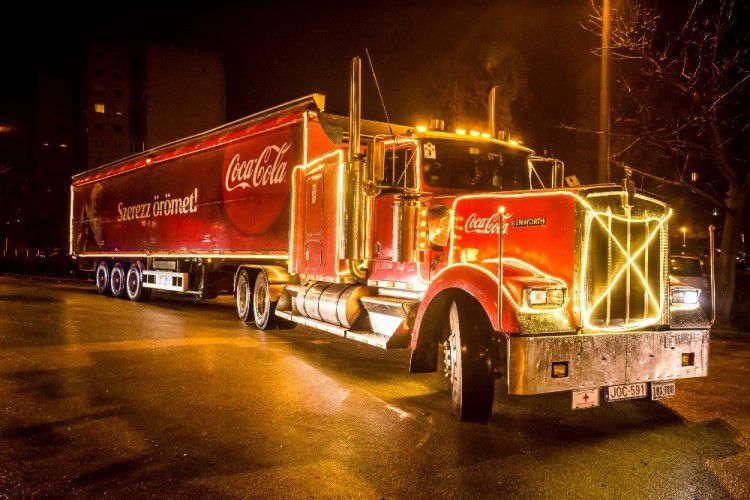 Nyíregyházára érkezik a Coca-Cola karavánja