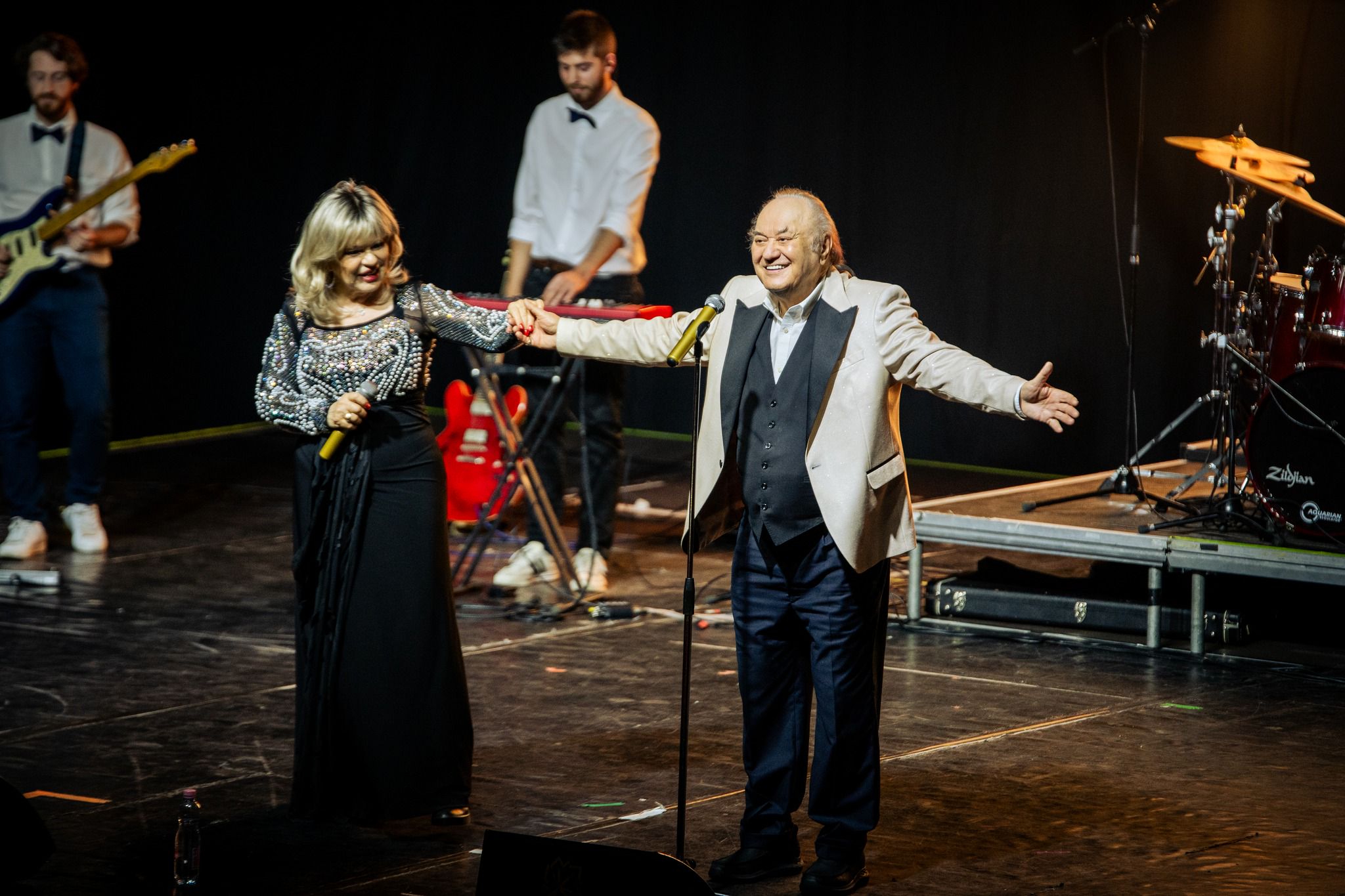 85 éves Korda György, hazánk legismertebb táncdalénekese