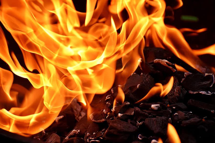 Öt hektáron csaptak fel a lángok Bökönyben 