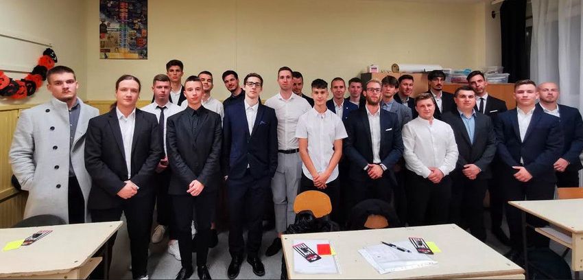 Huszonkét fiatal vállalt nehéz hivatást Debrecenben