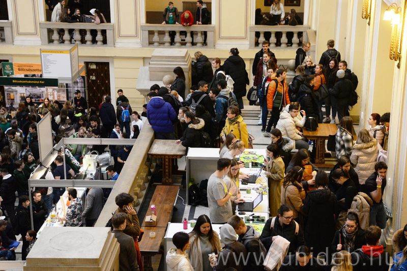 DExpo: több száz fiatal látogatott a Debreceni Egyetemre