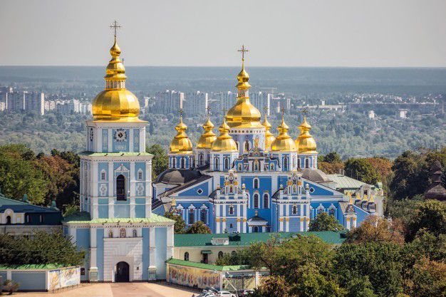 Ukrajna: oltás alig, mégsem nő a fertőzöttek száma