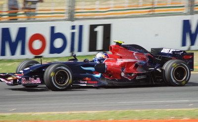 Vettel indul az élről