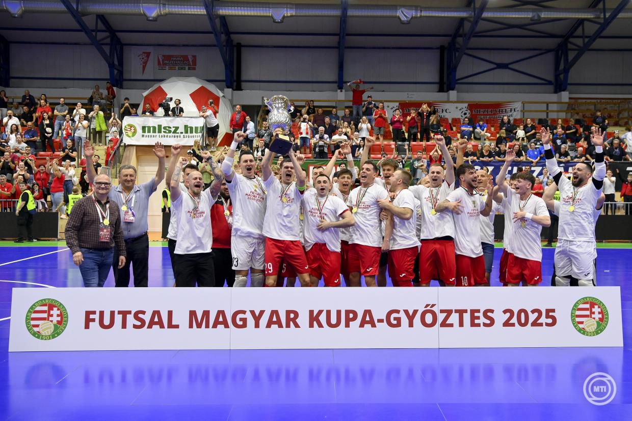 Futsal: kupagyőztes berettyóújfaluiak és debreceniek Futsal: kupagyőztes berettyóújfaluiak és debreceniek