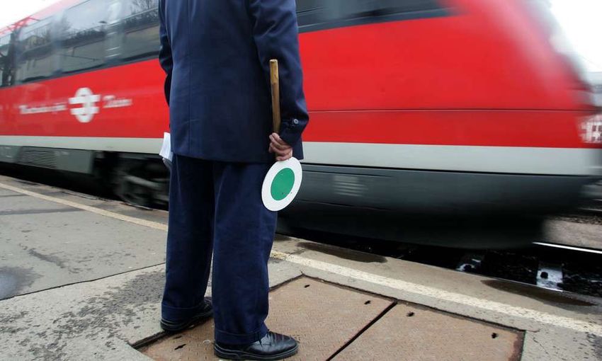 Átmenetileg leáll a vasúti forgalom Szerbia és Magyarország között