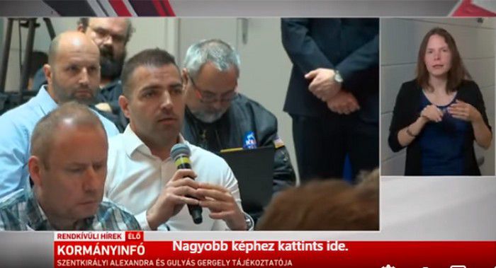 Kormányszóvivő: az RTL Klub debreceni riportere 11-et kérdezhetett + VIDEÓ!