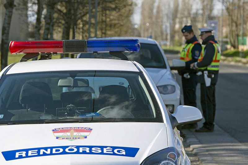 Kettőt egy csapásra: a sofőrt és autót is körözték a miskolci zsaruk