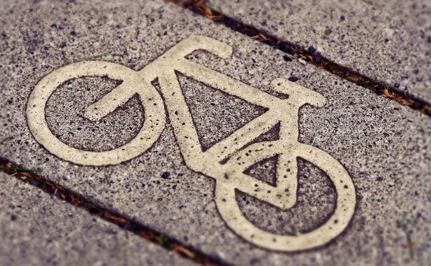 Súlyos sérültje is lett a kerékpáros karambolnak Nyíregyházán
