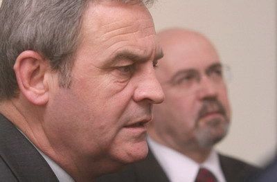 Tőkés Lászlótól elválik a felesége
