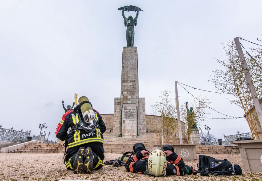 Országszerte 200 tűzoltó futott Zsomborért