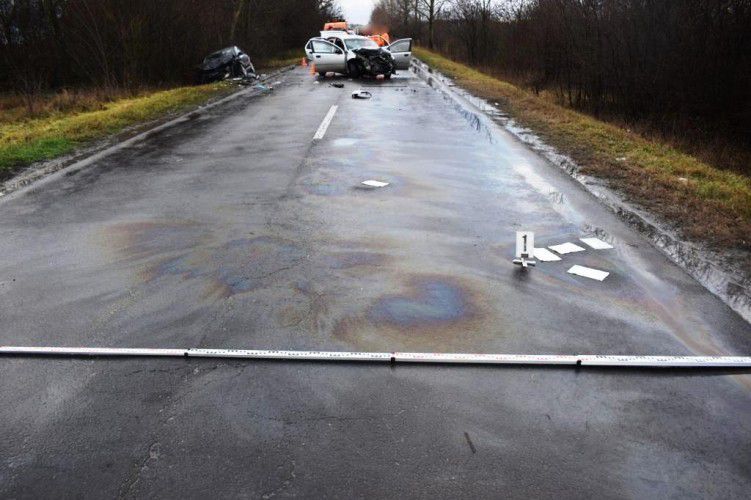 Útra folyt olaj miatt történhetett a frontális karambol Debrecennél