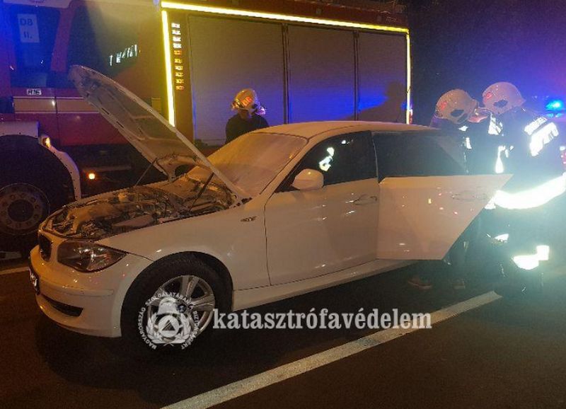 Elfüstölt egy BMW Debrecen belvárosában