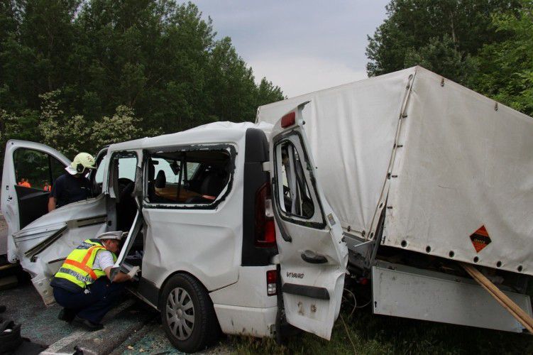 Kialvatlanság okozta a halálos balesetet Székely közelében