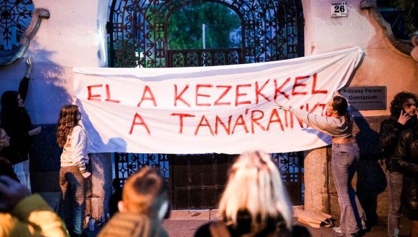 Debrecenben is tüntetnek a Budapesten elbocsátott tanárokért