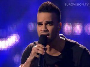 Eurovízió: nagyot énekelt Kállay-Saunders!