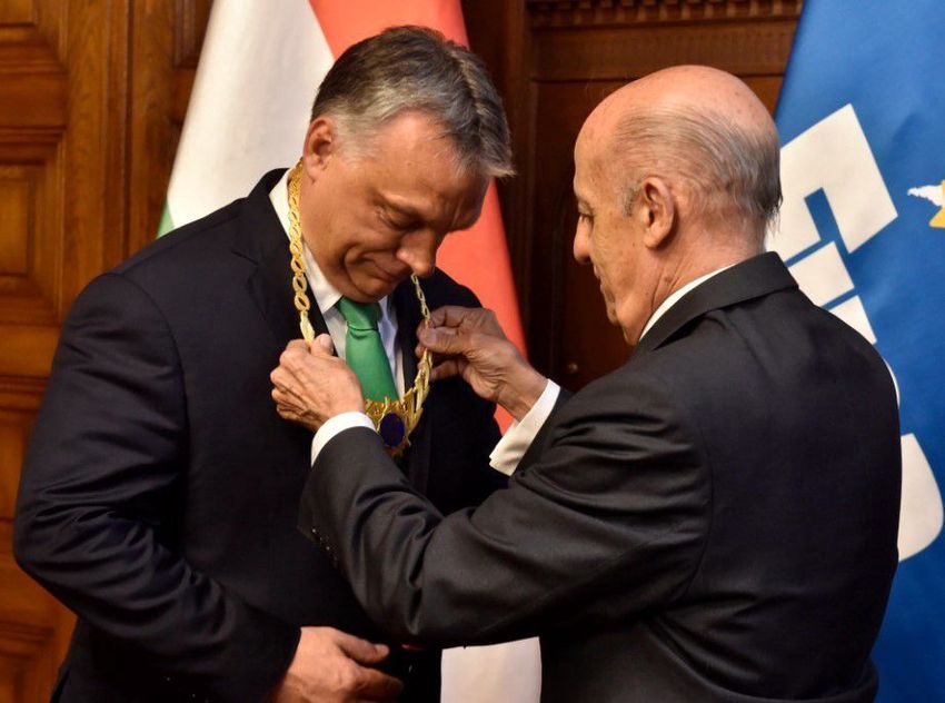 Orbán Viktor rangos kitüntetést kapott