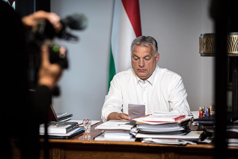 Orbán: a kijárási korlátozások helyébe új védelmi intézkedések lépnek