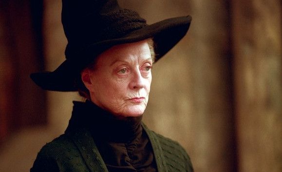 Elhunyt Dame Maggie Smith