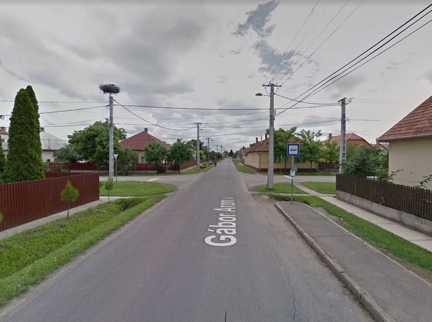 Két autó ütközött Balmazújvároson; hárman megsérültek