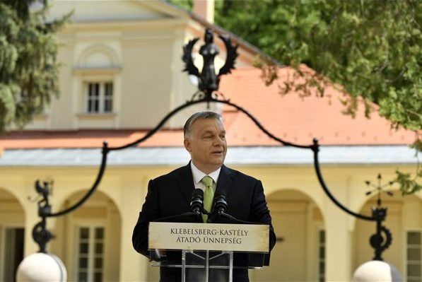 Orbán Viktor a horthyzással felkorbácsolta a kedélyeket
