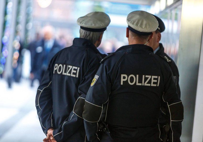 Verekedés, erőszak, gyújtogatás - rossz hírek jönnek Németországból