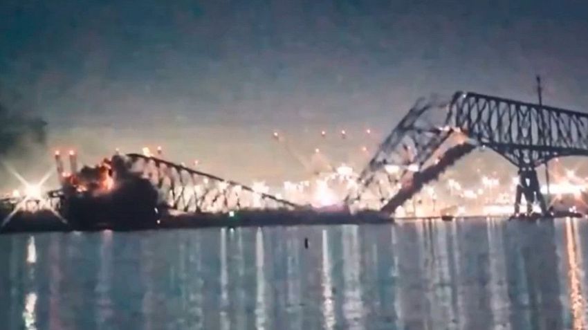 Összeomlott egy hatalmas híd Baltimore-ban