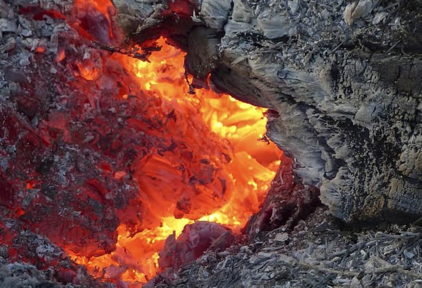 Három győrteleki lakónak költöznie kellett