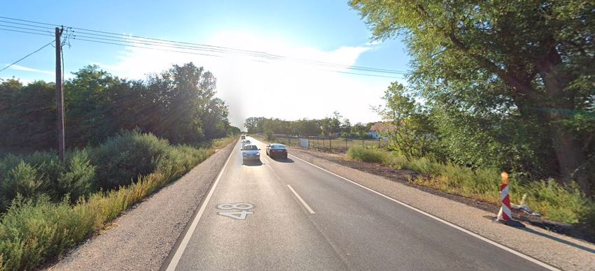 Hármas karambol a 48-ason, Debrecen közelében